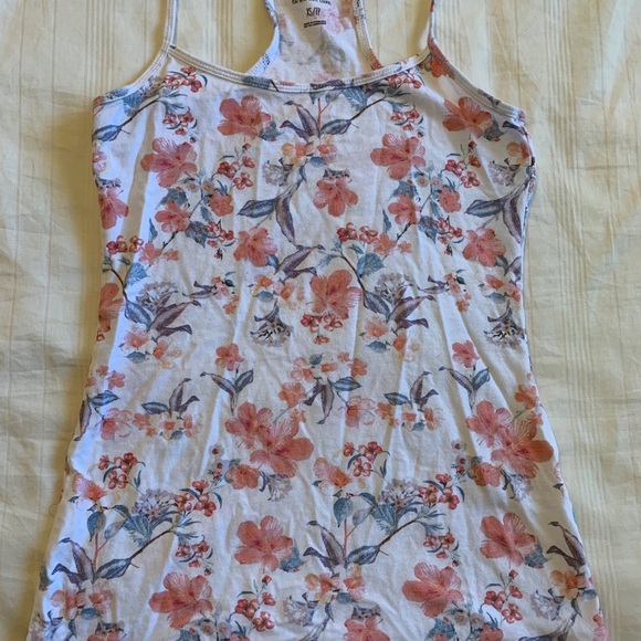 Floral tank top - Picture 3 of 3